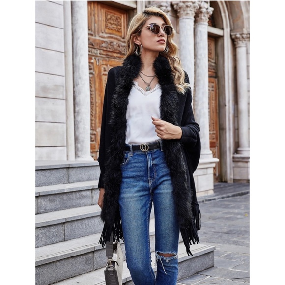 Fur and Fringe Detail Open Black Cardigan - Picture 4 of 6